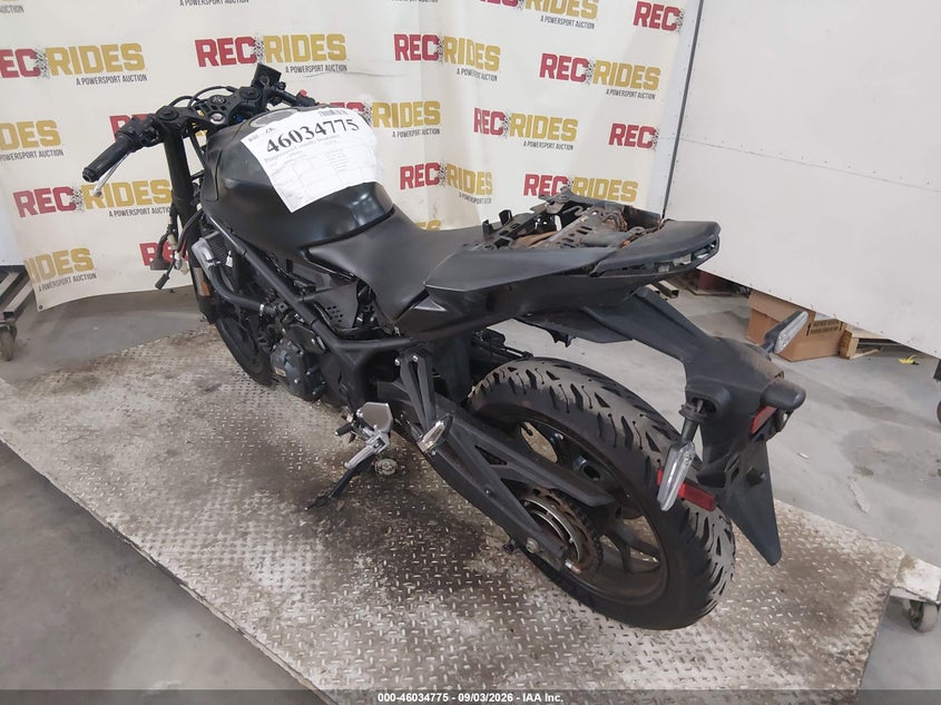 YAMAHA YFZ320 2025