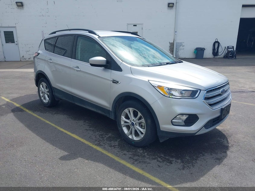 Vin: 1fmcu9gd8jud08487, lot: 46534200, ford escape se 2018 img_1