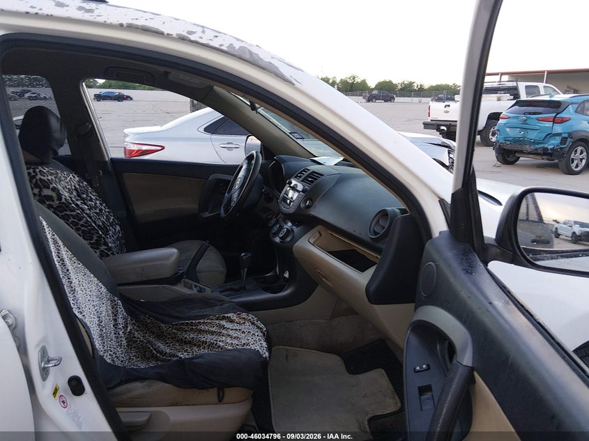 2010 TOYOTA RAV4 auction photo 5