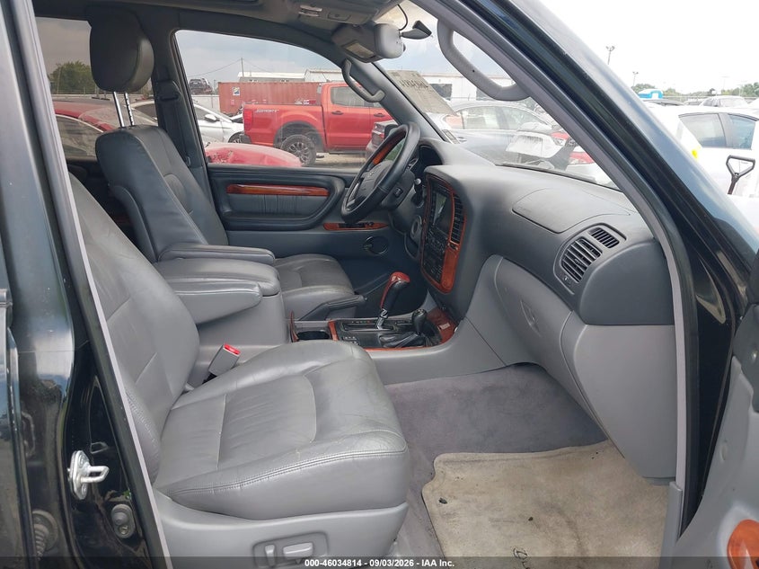 2001 LEXUS LX 470 auction photo 5