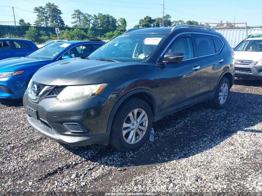 2015 NISSAN ROGUE auction photo 2