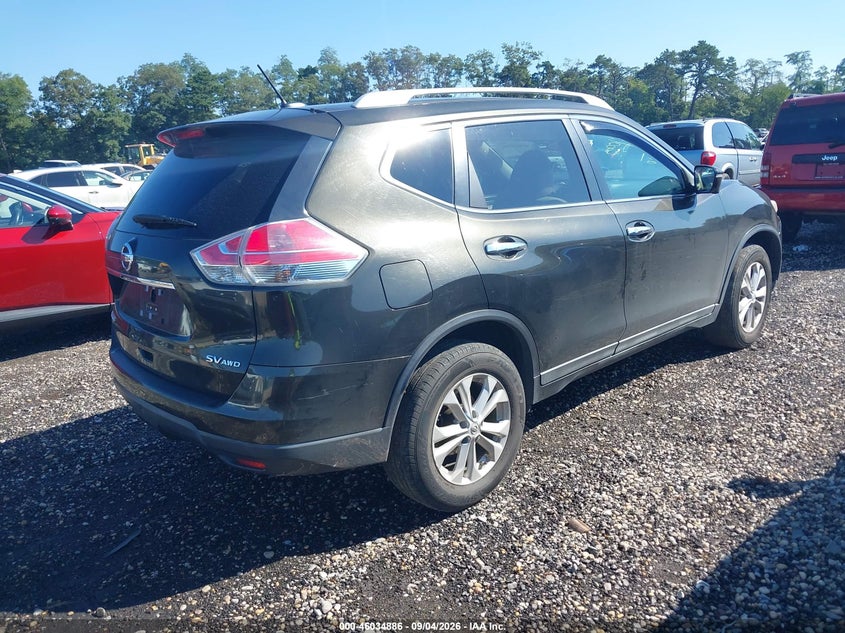 2015 NISSAN ROGUE auction photo 4