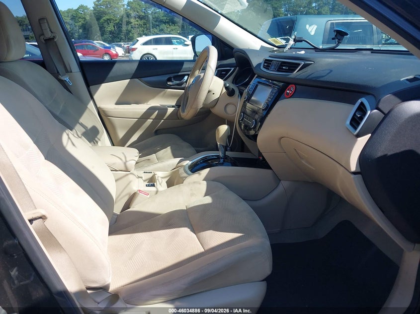2015 NISSAN ROGUE auction photo 5