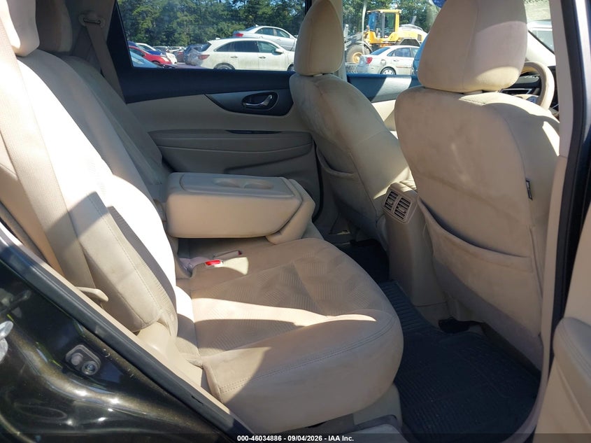 2015 NISSAN ROGUE auction photo 8