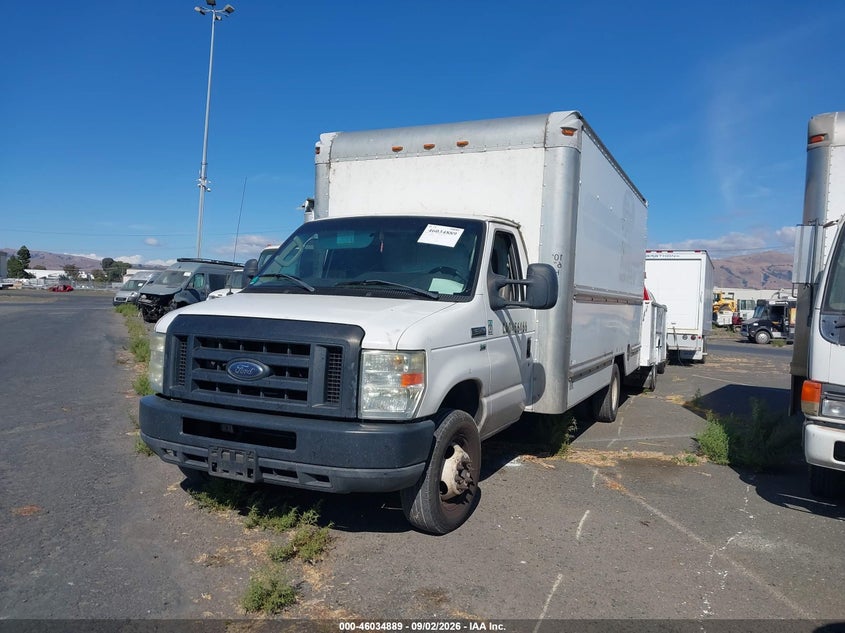 2010 FORD E-350 CUTAWAY — zdjęcie 2