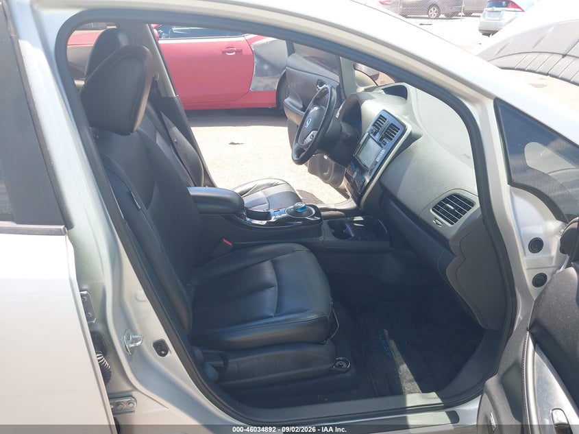 2014 NISSAN LEAF auction photo 5