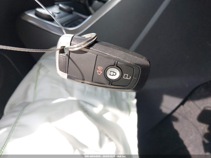 2020 FORD ECOSPORT SE · Фото 11
