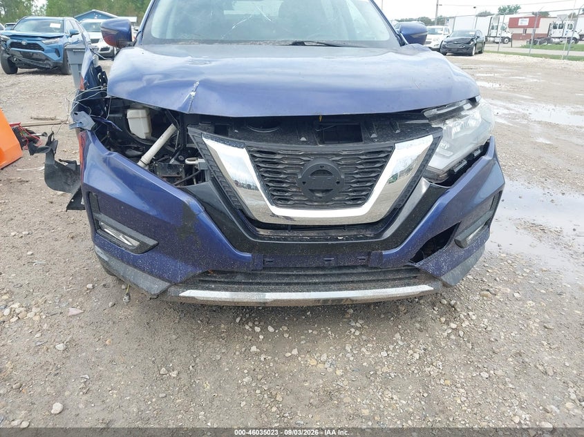 2017 NISSAN ROGUE auction photo 6