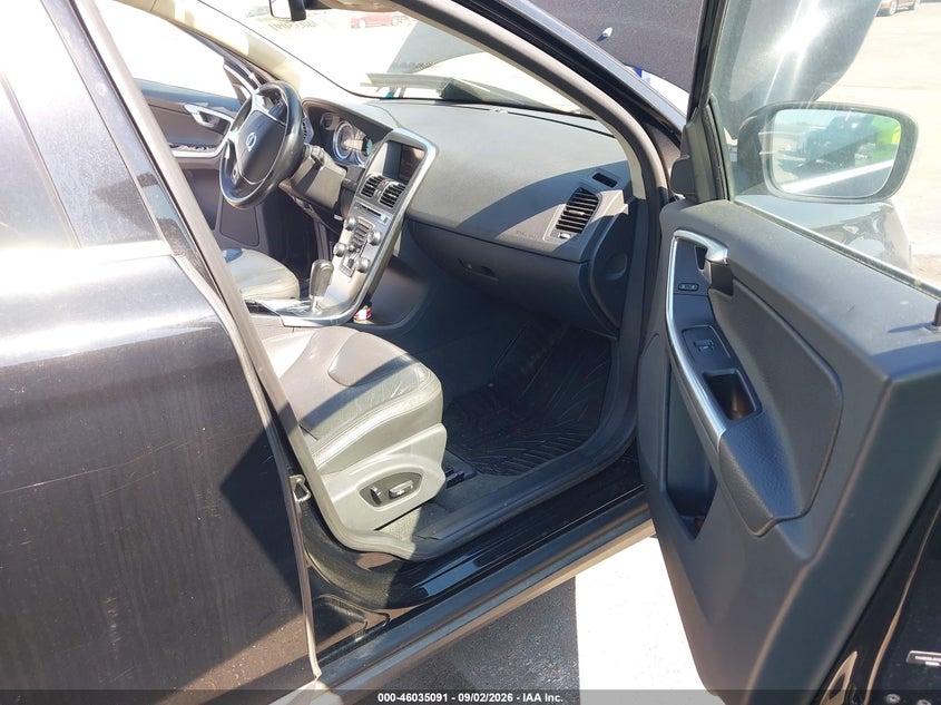 2012 VOLVO XC60 3.2/3.2 PLATINUM/3.2 PREMIER/3.2 PREMIER PLUS · Фото 5