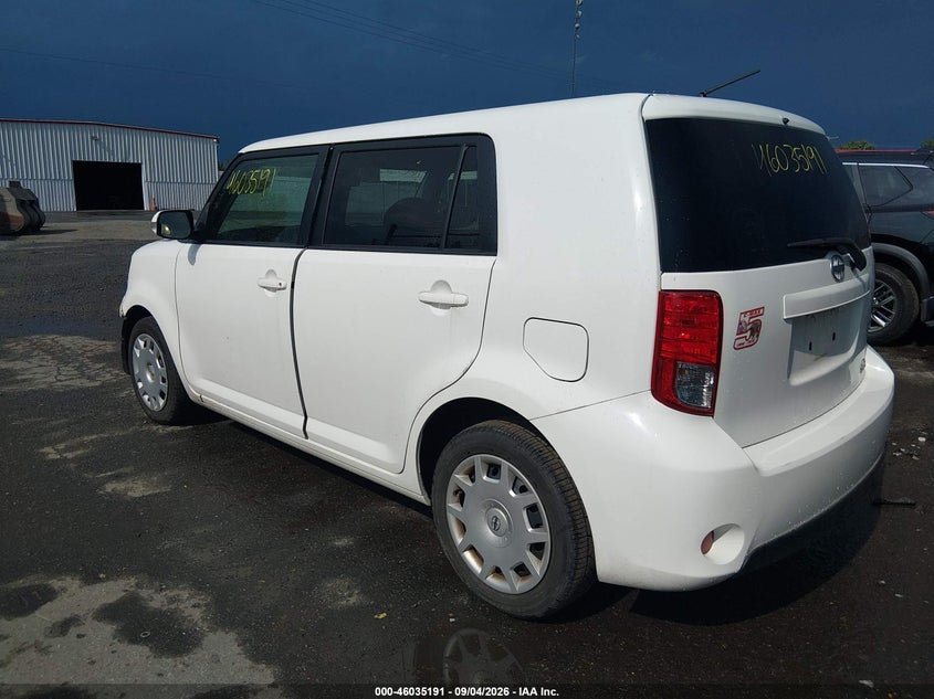 Vin: jtlze4fe7fj068029, lot: 46534609, scion xb 20153