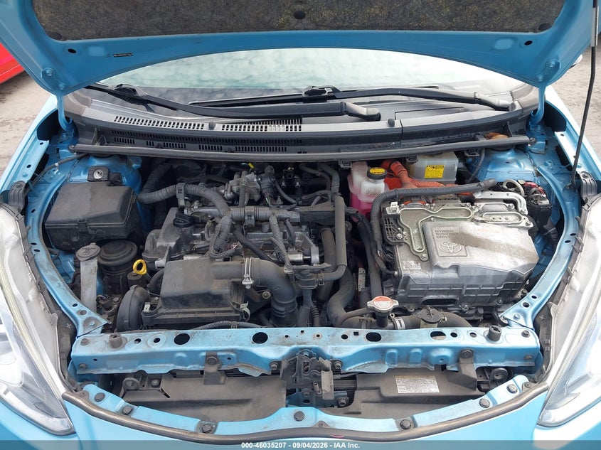 TOYOTA PRIUS C - zdjęcie 10
