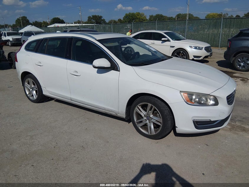 2015 VOLVO V60 T5 PREMIER