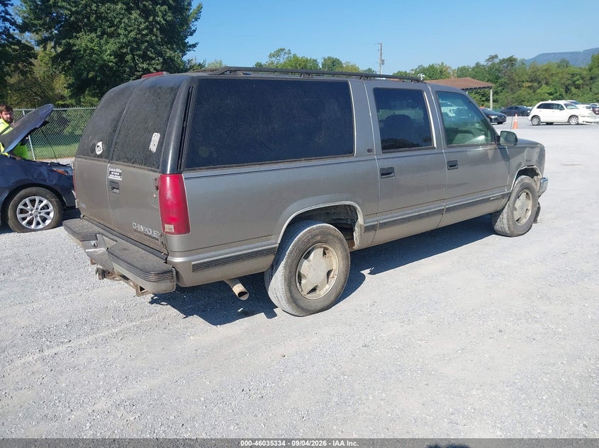 1999 CHEVROLET SUBURBAN 1500 auction photo 4