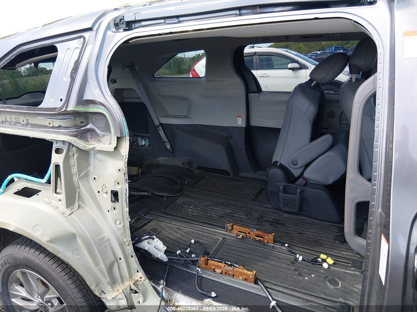TOYOTA SIENNA 2024 VIN 5TDYSKFC9RS117841
