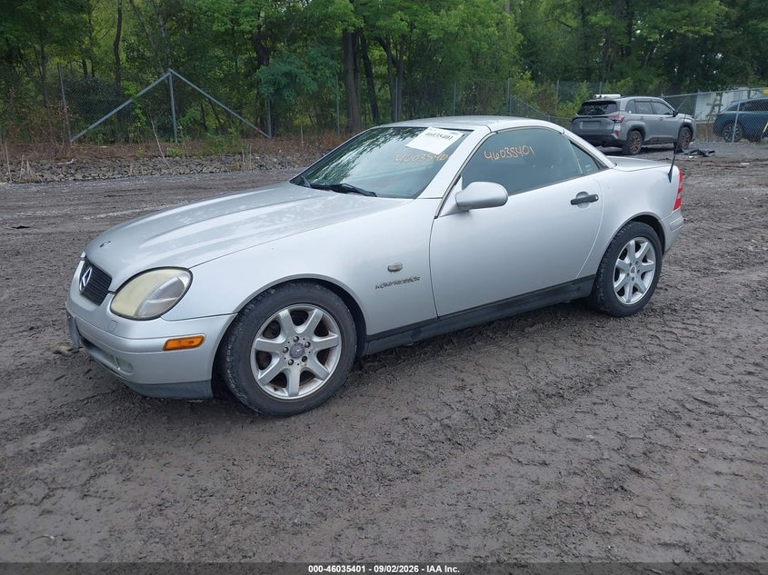 MERCEDES-BENZ SLK 2000 VIN WDBKK47F6YF169659