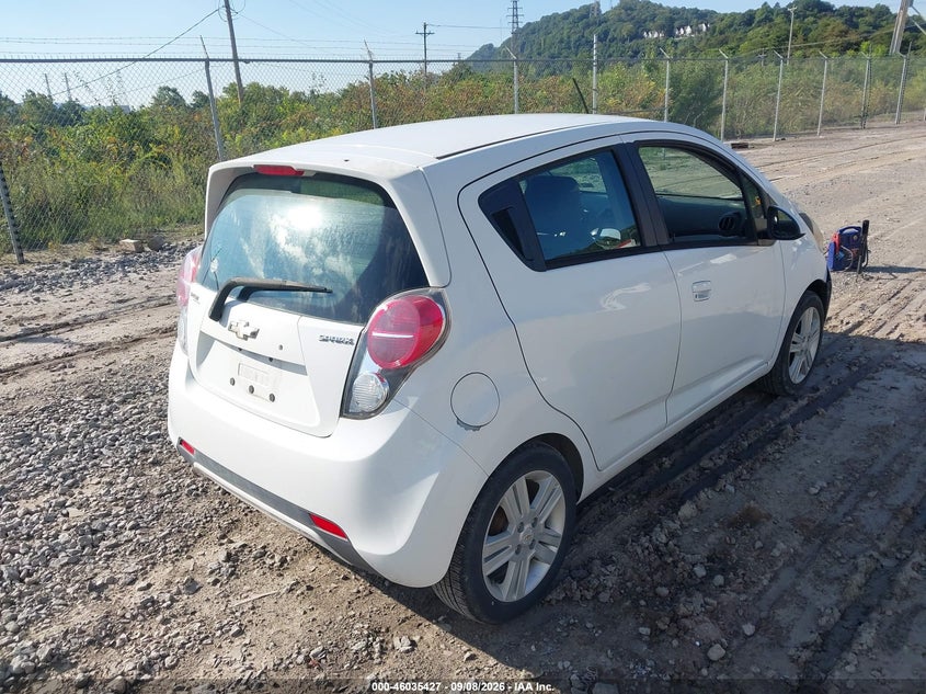 2015 CHEVROLET SPARK auction photo 4