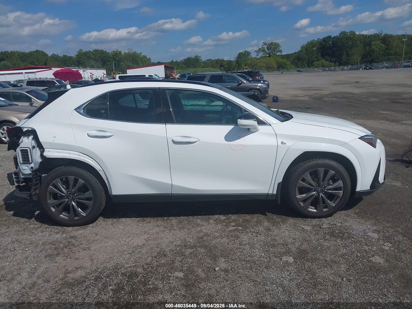 LEXUS UX 250H - zdjęcie 13