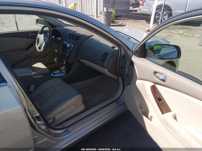 2010 NISSAN ALTIMA auction photo 5