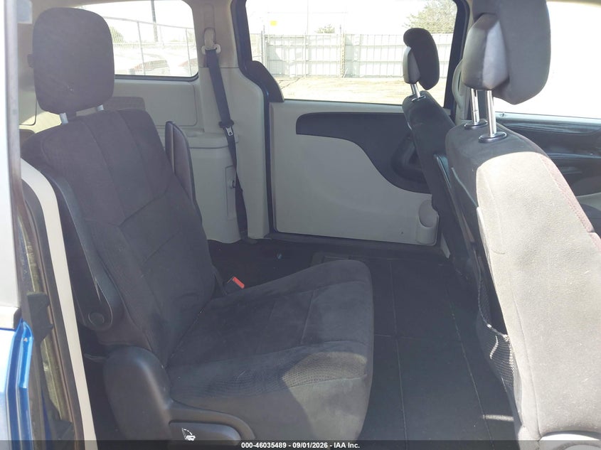 2011 DODGE GRAND CARAVAN auction photo 8