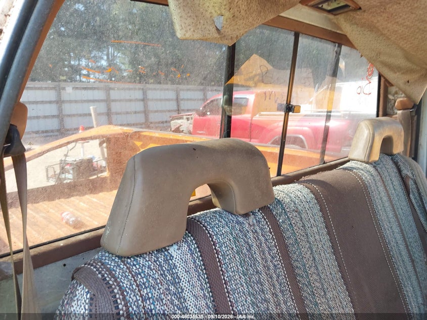 1991 GMC SIERRA auction photo 8