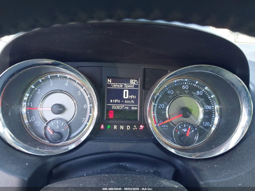 2015 CHRYSLER TOWN & COUNTRY auction photo 7
