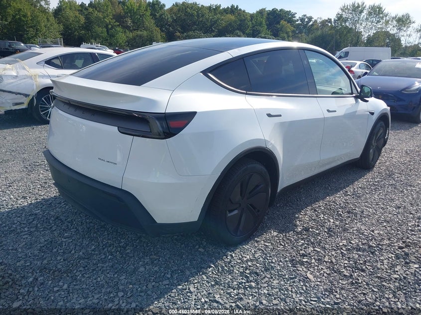 TESLA MODEL Y - zdjęcie 4