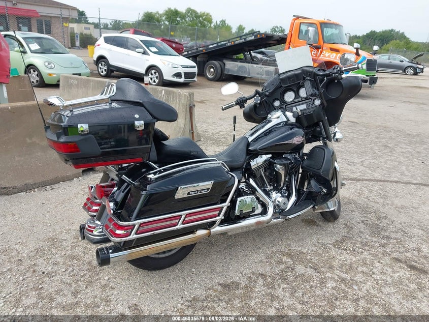 HARLEY-DAVIDSON FLHTC 2012