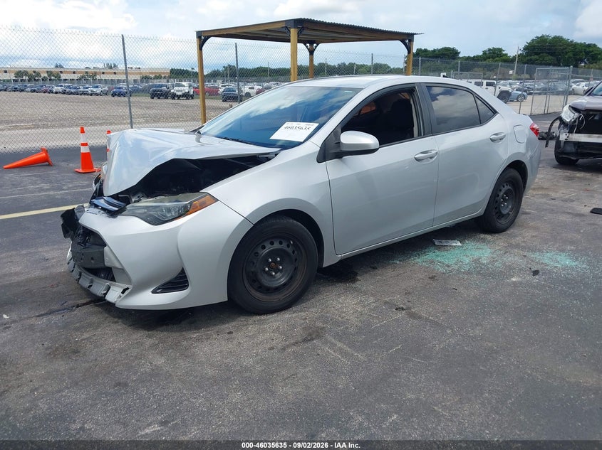TOYOTA COROLLA - zdjęcie 2