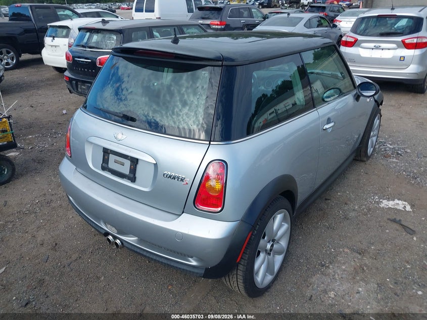 MINI COOPER S 2004 VIN WMWRE33424TD84540