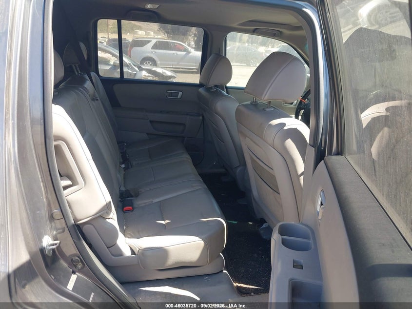 2011 HONDA PILOT auction photo 8