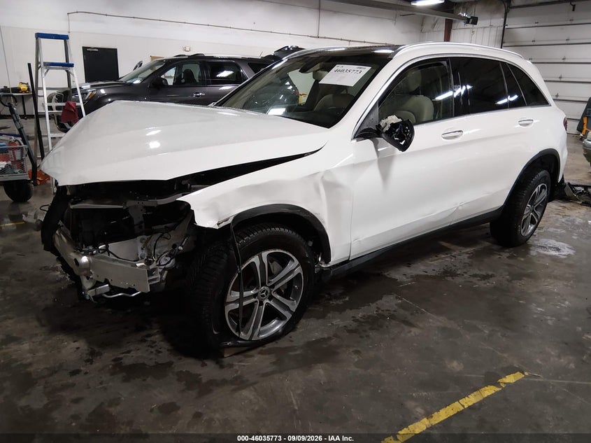 MERCEDES-BENZ GLC 300 - zdjęcie 2
