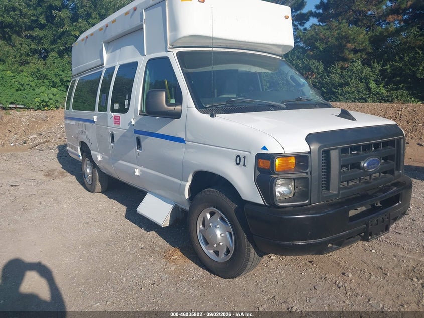 2011 FORD E-350 SUPER DUTY auction photo 1