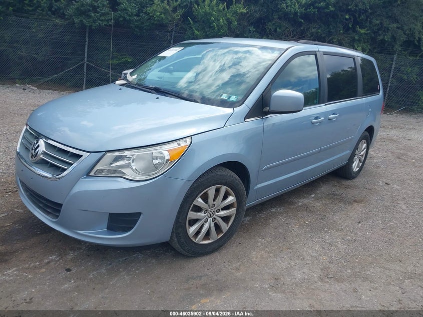 2012 VOLKSWAGEN ROUTAN auction photo 2