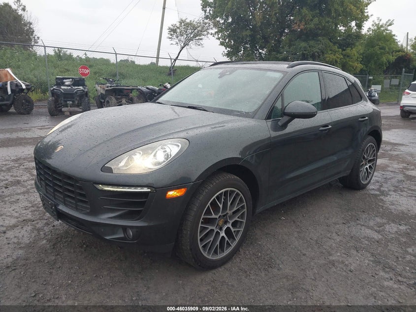 2017 PORSCHE MACAN auction photo 2
