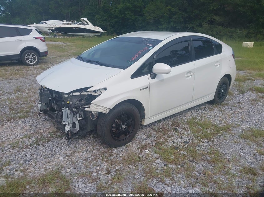 2013 Toyota Prius Two, Front End, IAAI, VIN JTDKN3DU7D1681993 — photo 2