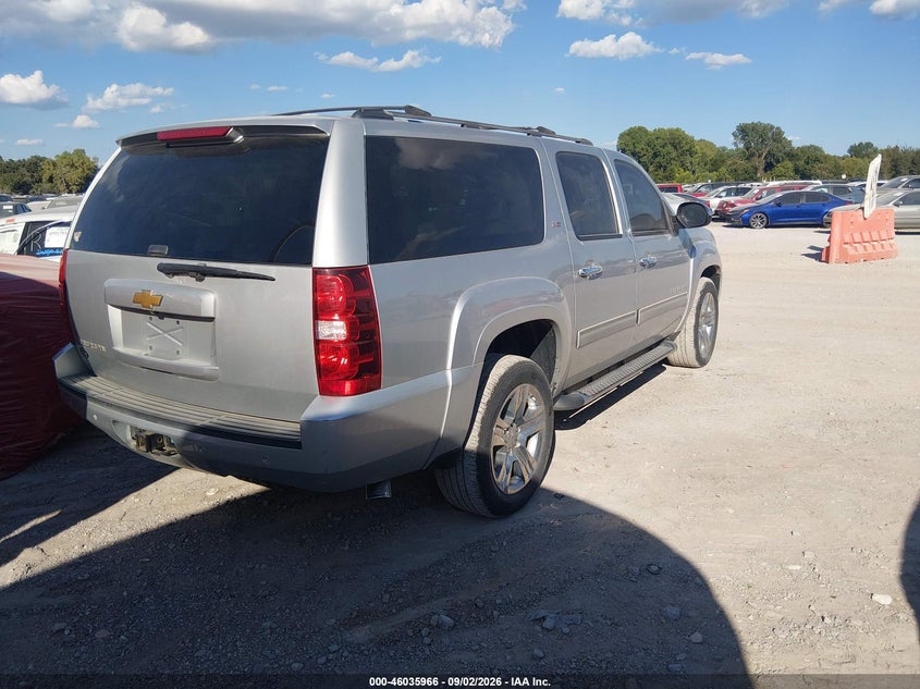 2013 CHEVROLET SUBURBAN 1500 auction photo 4