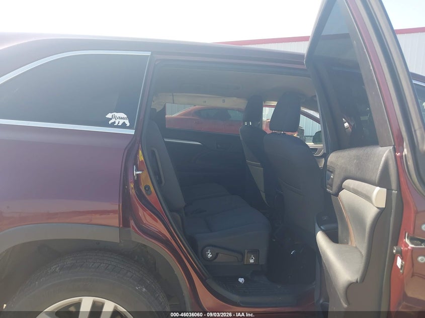 TOYOTA HIGHLANDER - zdjęcie 8