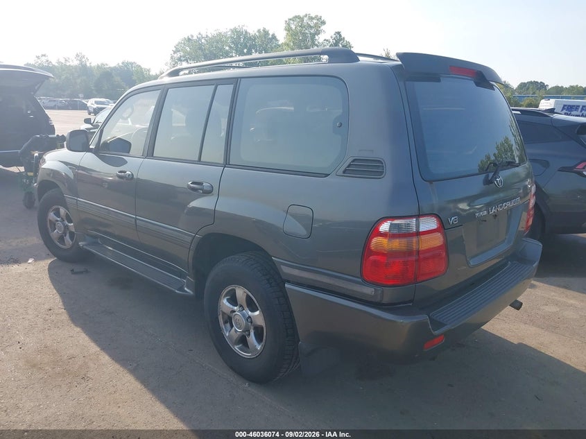 2002 TOYOTA LAND CRUISER auction photo 3