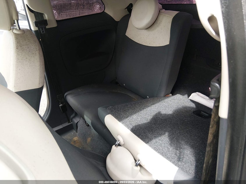 2013 FIAT 500 auction photo 8