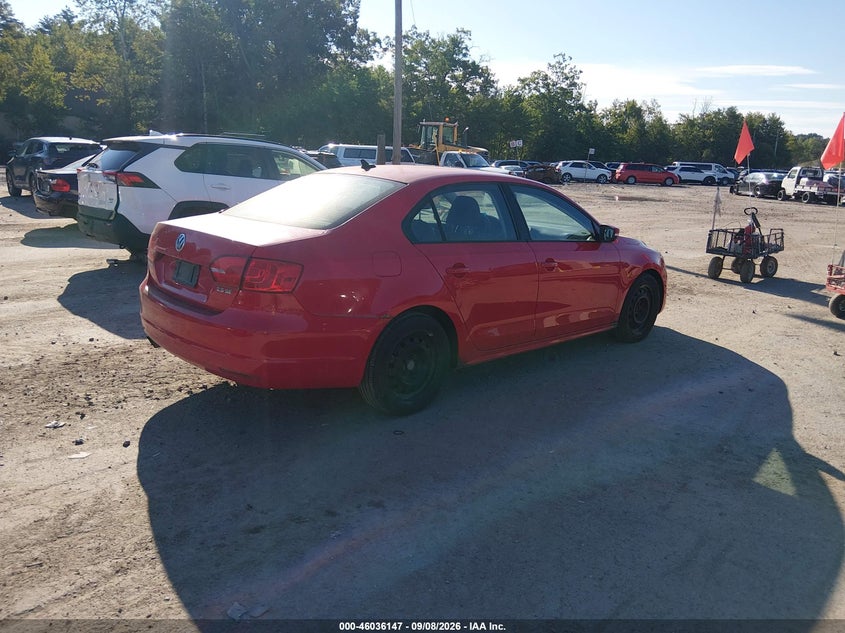 2011 VOLKSWAGEN JETTA auction photo 4