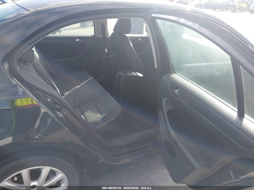 2012 VOLKSWAGEN JETTA auction photo 8
