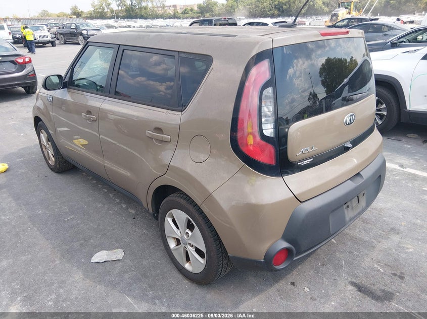 2016 KIA SOUL auction photo 3