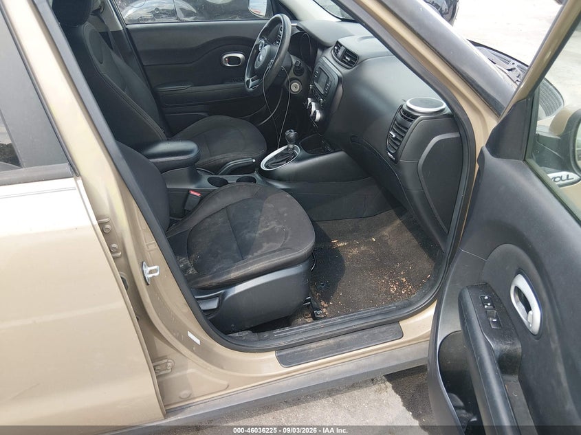 2016 KIA SOUL auction photo 5