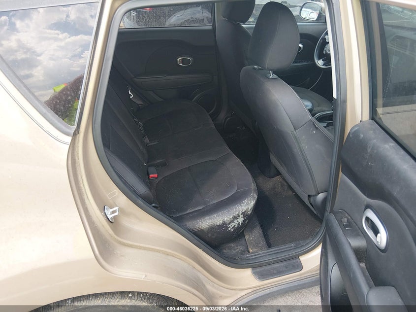 2016 KIA SOUL auction photo 8