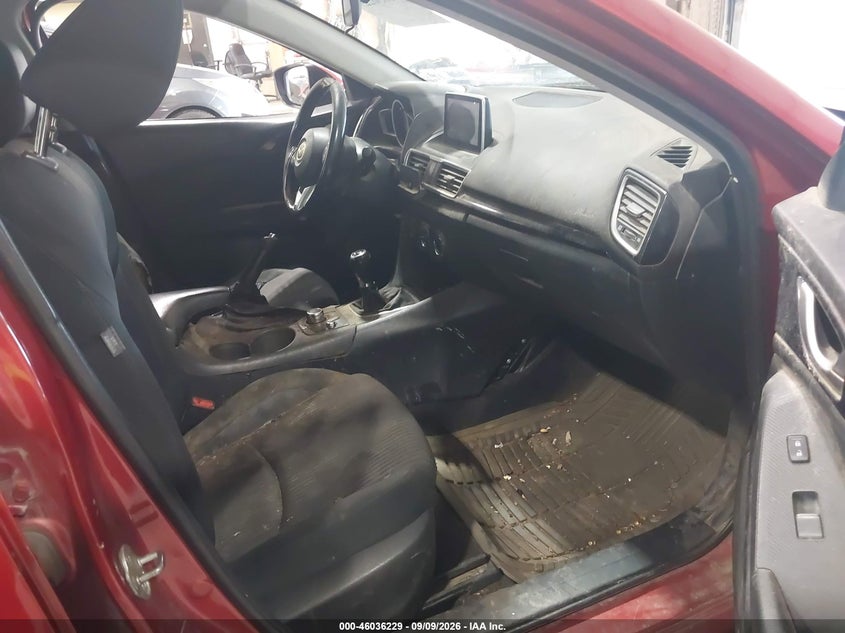 2015 MAZDA MAZDA3 auction photo 5