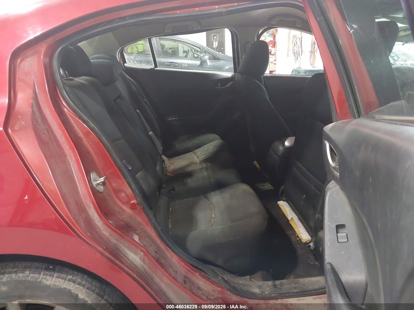 2015 MAZDA MAZDA3 auction photo 8