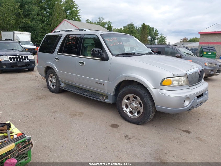 2000 LINCOLN NAVIGATOR auction photo 1