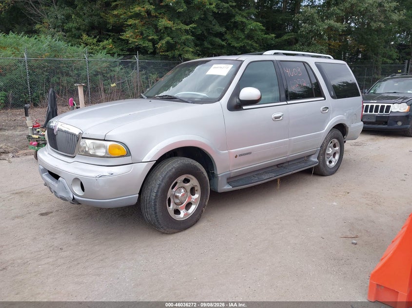2000 LINCOLN NAVIGATOR auction photo 2