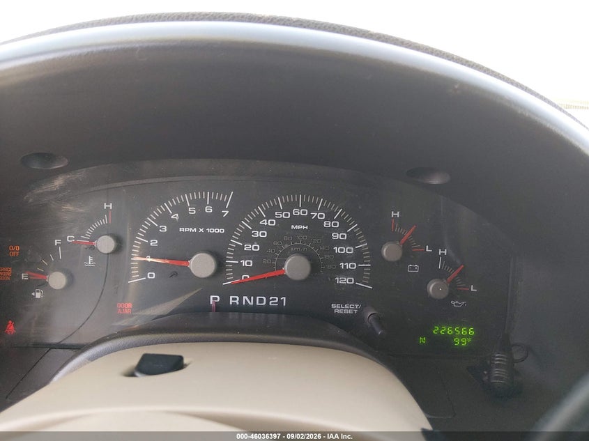 FORD EXPEDITION 2003 VIN 1FMPU16L03LC23390