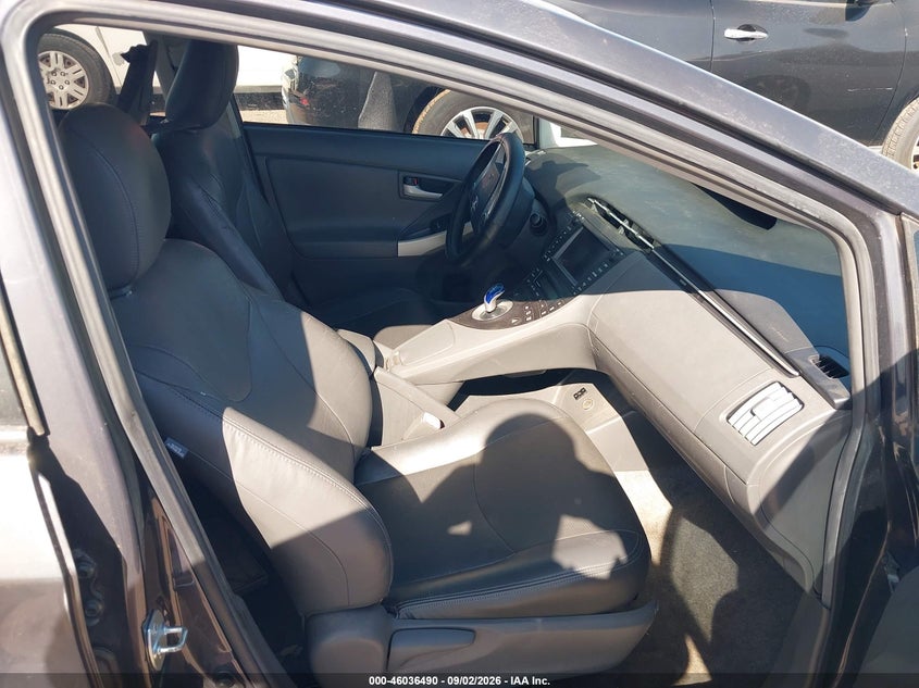 2010 TOYOTA PRIUS auction photo 5